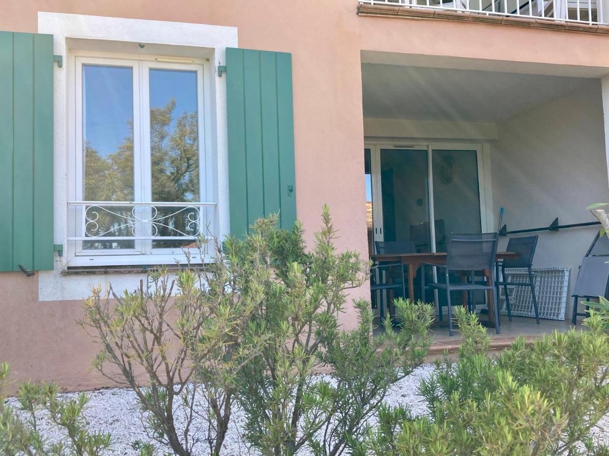 Les Restanques vue mer 5 pers Glycine 2067 Grimaud Eksteriør bilde